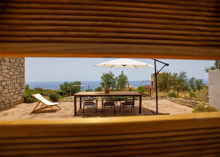 La Pietra Maisonettes Nyaraló